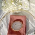 Quartz effect place settings