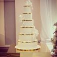 Gold cube cake table