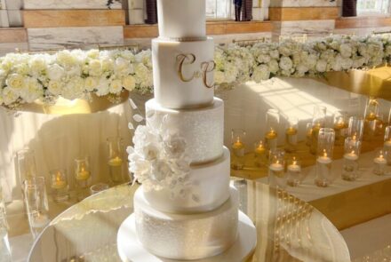 Gold mirror cake table top